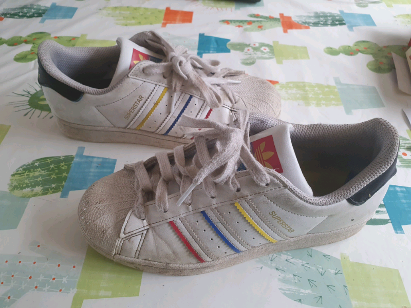 superstar trainers size 5